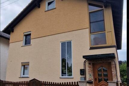 Attraktive 4-Zimmer Wohnung 100qm zur Miete + Garten+Wintergarten 4 zimmer