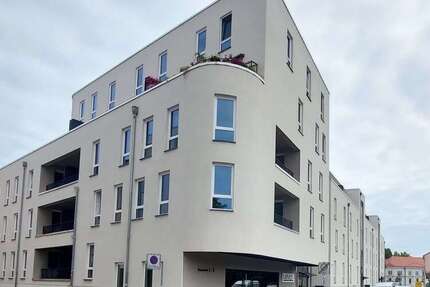 Wohnung Cottbus - 4 Zimmer, 106 m&sup2;, 1.325&euro; | Angebot:25416973