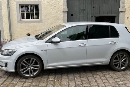 VW Golf 96.528 km 14.200 &euro; Hermesdorf 54636