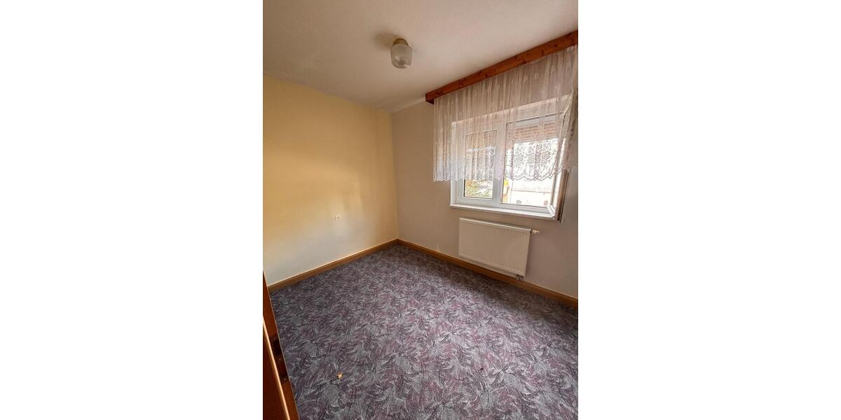Einfamilienhaus Eisfeld - 11 Zimmer, 195 m&sup2;, 115.000&euro; | Angebot:26215593