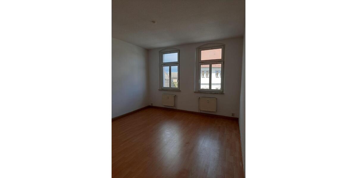 Etagenwohnung Eisenberg - 5 Zimmer, 126 m&sup2;, 960&euro; | Angebot:26359106
