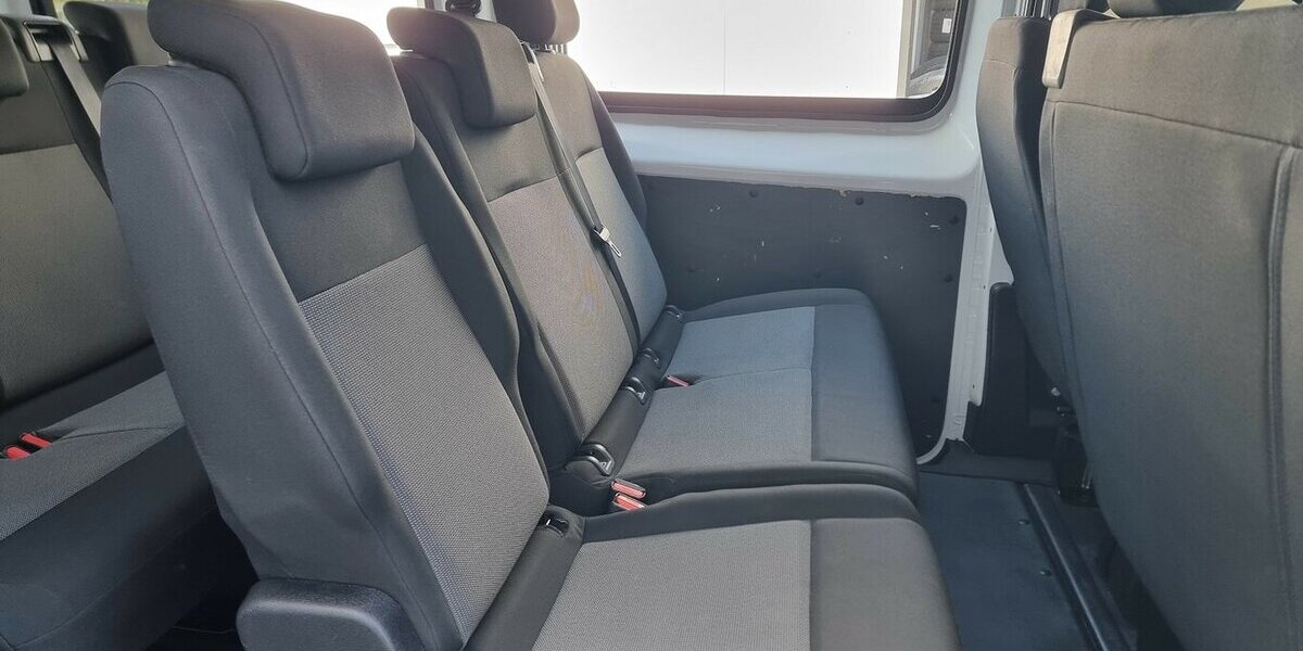 Opel Vivaro Edition M 9-Sitzer Automatik Zafira Life 84.300 km 27.700 &euro; Garrel 49681