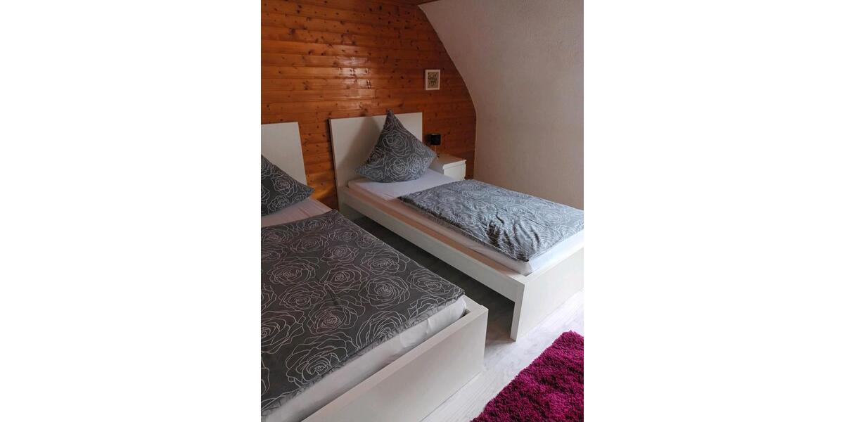 Schöne 2, 5 ZKB Wohnung möbeliert 2 zimmer