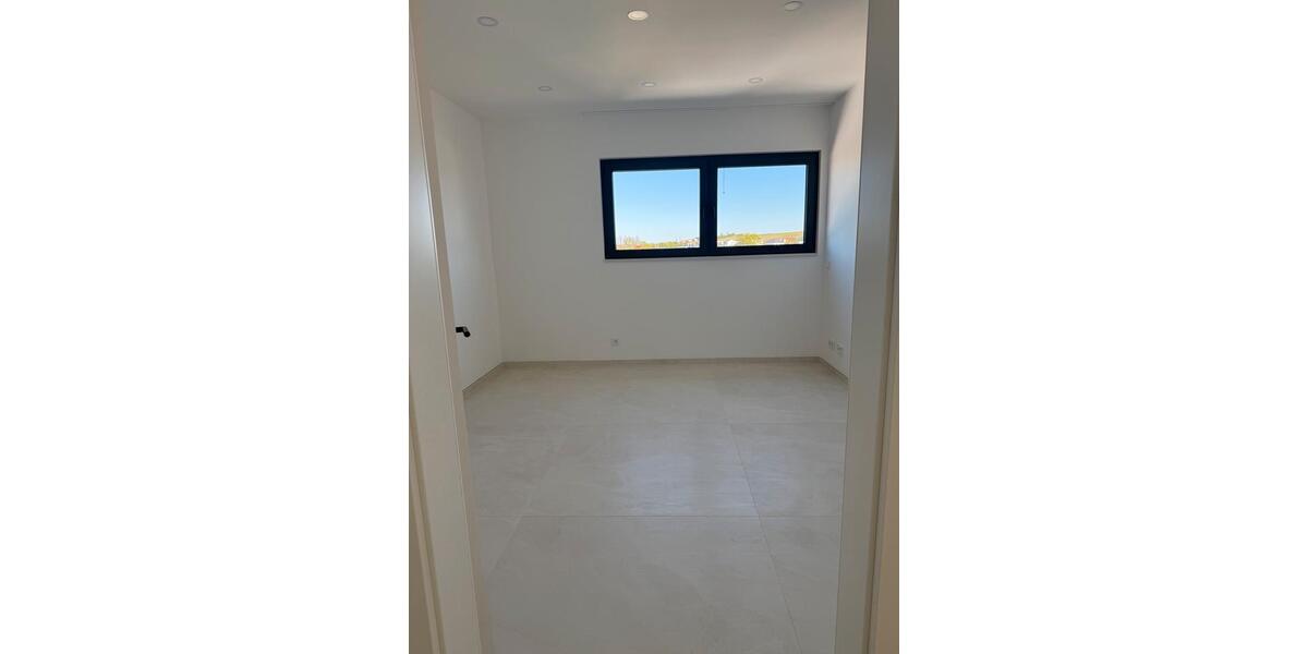 Maisonettenwohnung Nierstein - 5 Zimmer, 121 m&sup2;, 1.950&euro; | Angebot:26405795