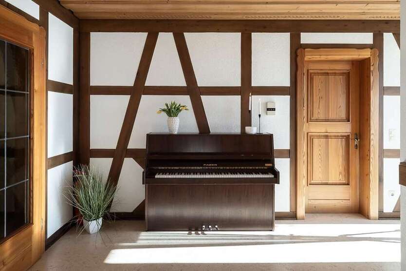 Haus zum Kaufen in Gailingen am Hochrhein 649.000 € 253 m²