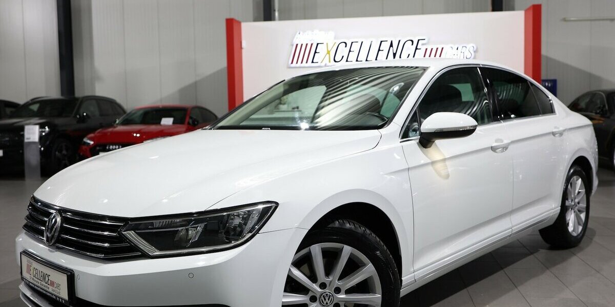 VW Passat 1.6 TDI Comfortline WHITE / MASSAGE+SHZ 176.000 km 11.111 &euro; Hamm 59077