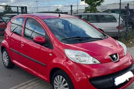 Peugeot 107 77.000 km 3.400 &euro; Berlin 13599
