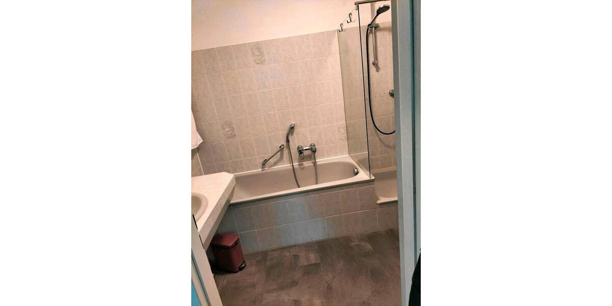 Etagenwohnung Hattersheim am Main - 2 Zimmer, 64 m&sup2;, 700&euro; | Angebot:26671579