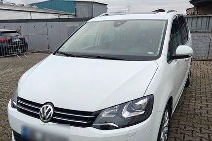 VW Sharan 118.581 km 26.500 &euro; Jülich 52428