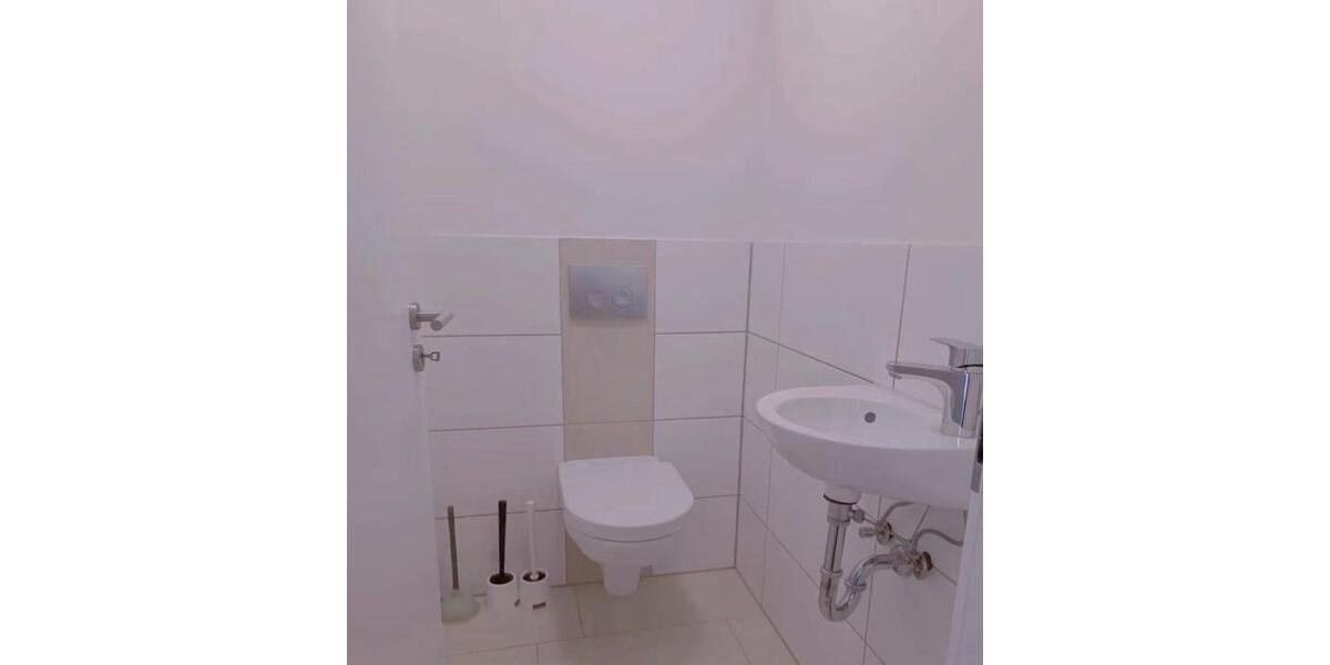 Reihenhaus Ratingen - 5 Zimmer, 135 m&sup2;, 2.400&euro; | Angebot:24842312