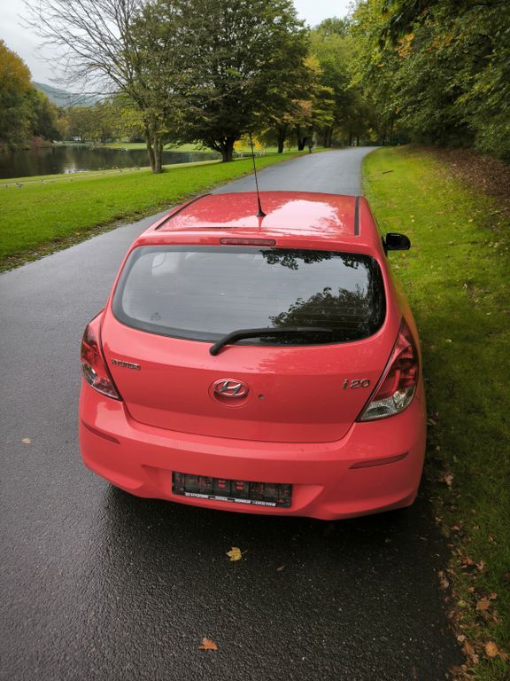 Hyundai i20 148.643 km 2.850 € Leubsdorf 53562