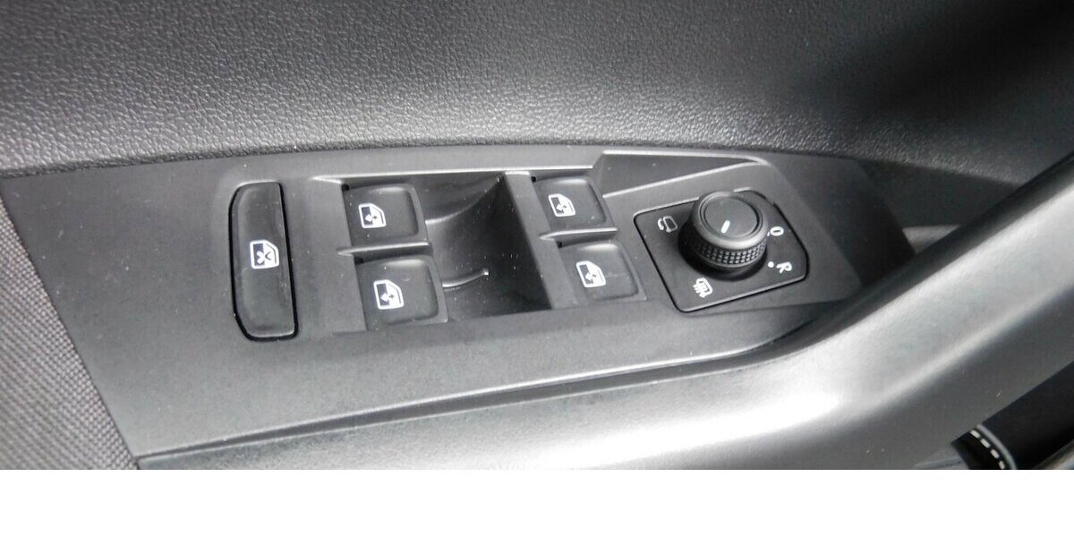 VW Polo 1.0 Life MPI BMT 4Trg Klima Navi LED 33.200 km 13.990 &euro; Vordorf 38533