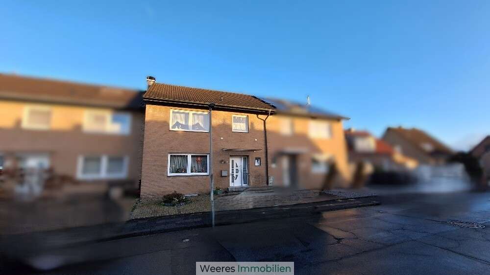 Haus zum Kaufen in Grefrath 335.000 € 121 m² 4 zimmer