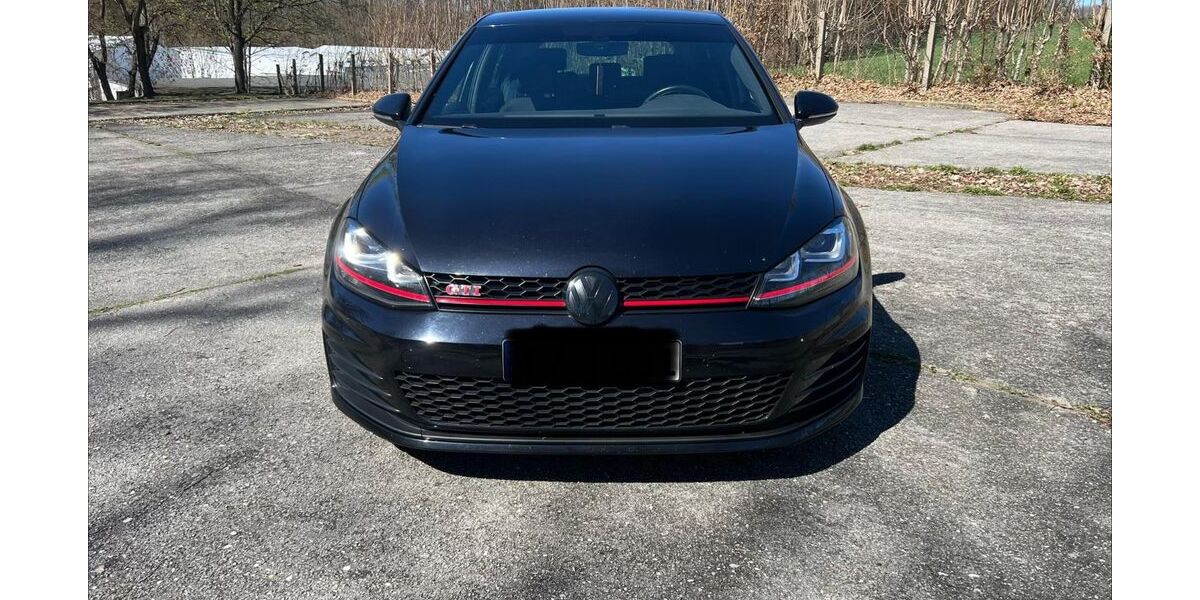 VW Golf 77.183 km 16.500 &euro; Doberschau 02692