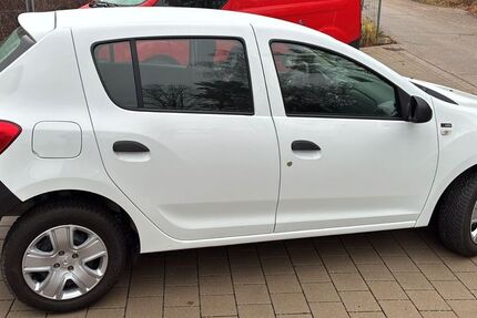 Dacia Sandero 72.000 km 4.190 &euro; Waldkraiburg 84478