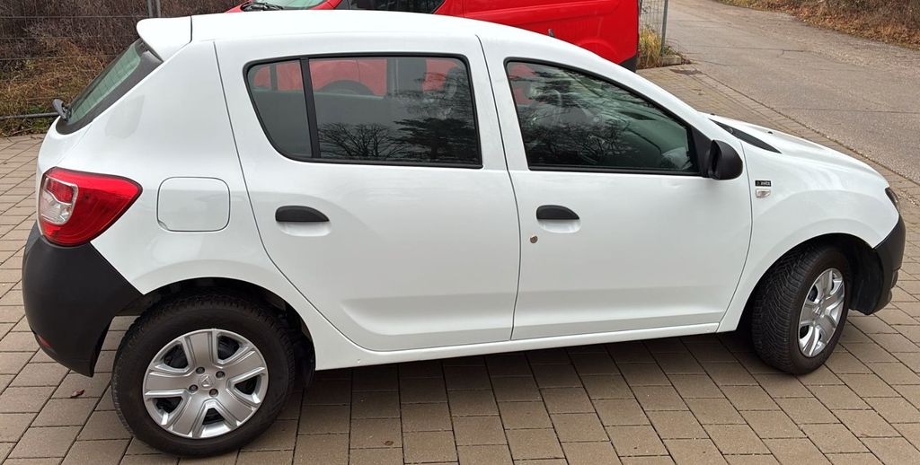 Dacia Sandero 72.000 km 4.190 &euro; Waldkraiburg 84478