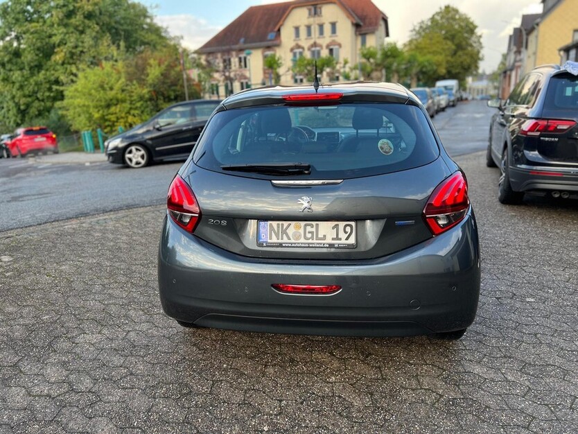 Peugeot 208 56.000 km 7.000 € Saarbrücken 66111