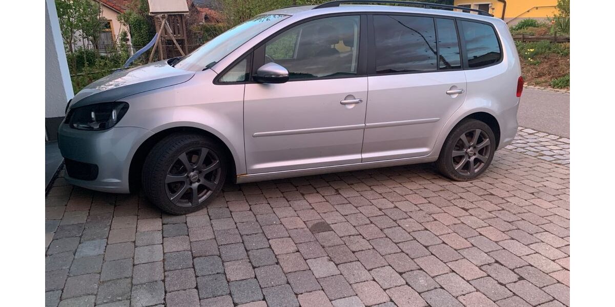 VW Touran 155.355 km 3.500 &euro; Rinchnach 94269