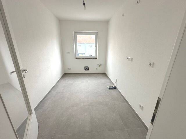 Etagenwohnung Germering - 2 Zimmer, 65 m&sup2;, 1.270&euro; | Angebot:25929876