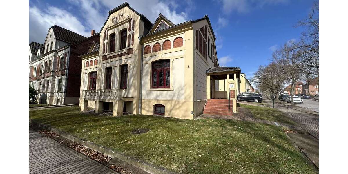 Einfamilienhaus Grevesmühlen - 9 Zimmer, 240 m&sup2;, 420.000&euro; | Angebot:26639266