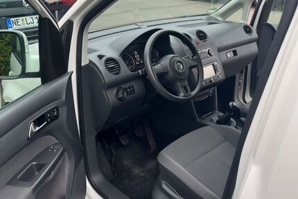 VW Caddy 95.000 km 11.900 &euro; Wuppertal 42327