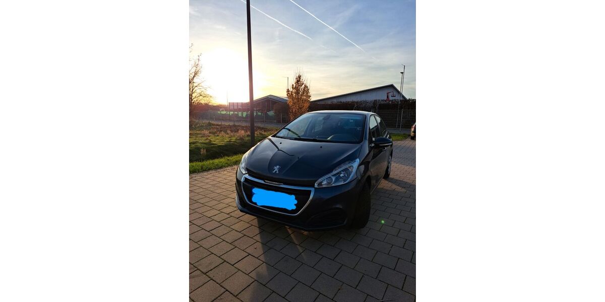 Peugeot 208 125.000 km 5.700 &euro; Friedrichshafen 88046