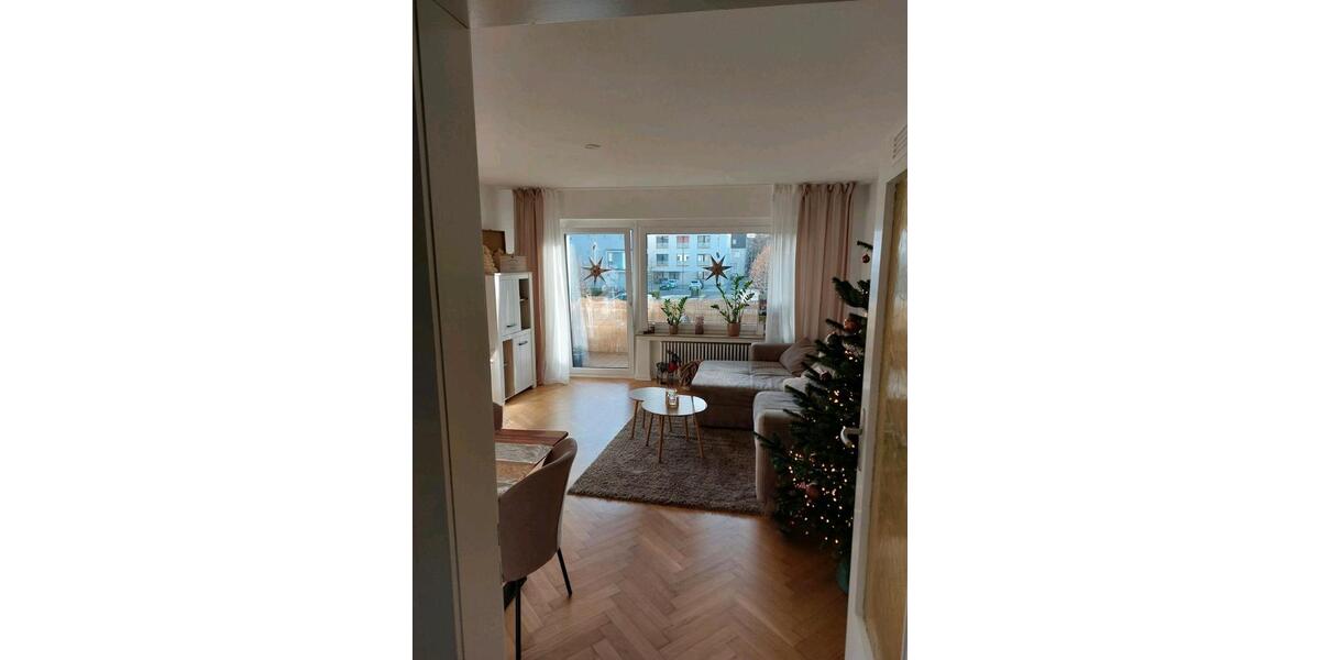 2 Zimmer mit Einbauküche und Balkon in der Bismarckstraße 2 zimmer