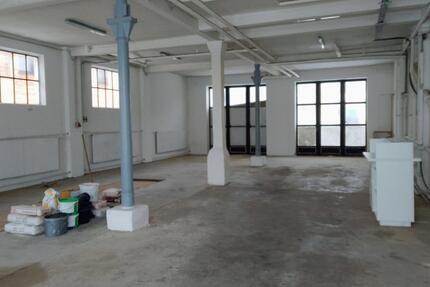 Lager-Gewerbehalle zimmer