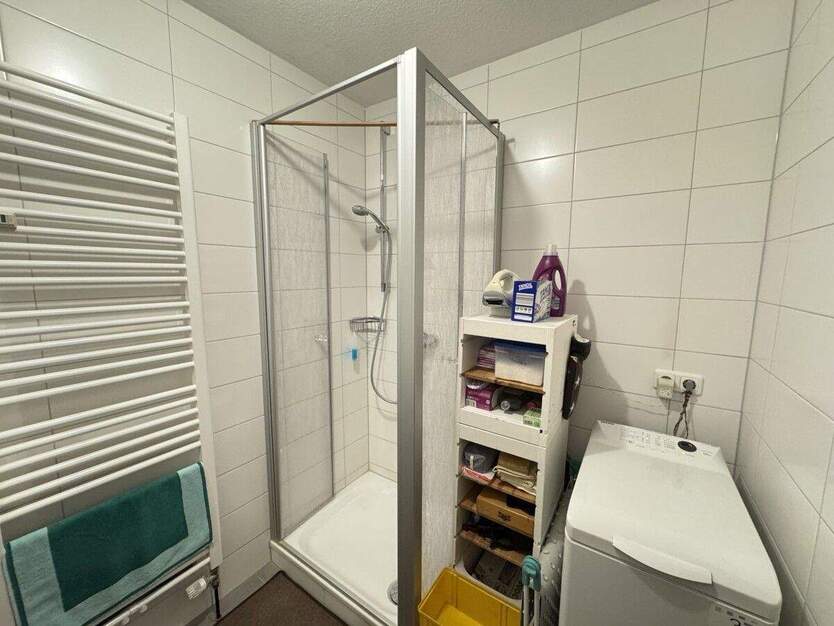 Charmante 2,5 Zimmer Wohnung mit zwei Terrassen und Tiefgaragenstellplatz 2 zimmer