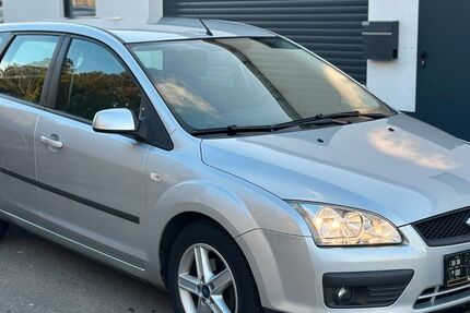 Ford Focus 220.000 km 2.990 &euro; Rheinbach 53359