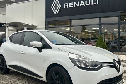 Renault Clio 144.500 km 5.575 &euro; Gersdorf 09355