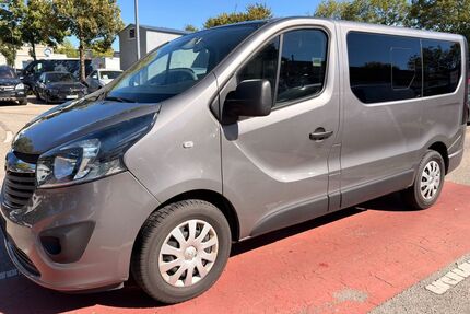 Opel Vivaro 94.000 km 14.900 &euro; München 81243