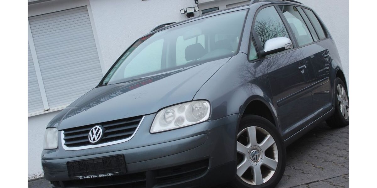 VW Touran 239.000 km 2.250 &euro; Gärtringen / Böblingen 71116