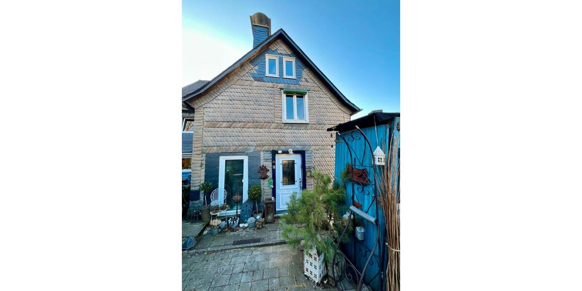 Doppelhaushälfte Winterberg - 4 Zimmer, 100 m&sup2;, 129.000&euro; | Angebot:25980320