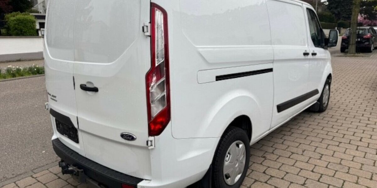 Ford Transit Custom 2.0 TDCI Kasten 300 L2 Trend 113.850 km 7.990 &euro; Neckarsulm 74172