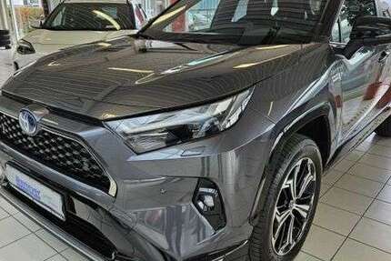 Toyota RAV 4 17.550 km 48.490 € Paderborn-Elsen 33104