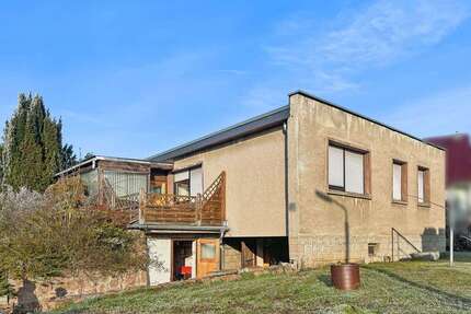 Haus zum Kaufen in Weißenfels 127.000 € 90 m²