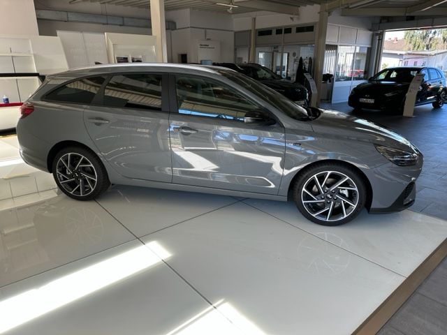 Hyundai i30 5.000 km 23.990 &euro; Siegburg 53721