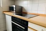 Eine gut geschnittene, möblierte 2-Zimmer-Dachgeschoßwohnung (Endtage) Inklusivmiete 1.500,--Monat inkl.Internet ab 01.09.2025