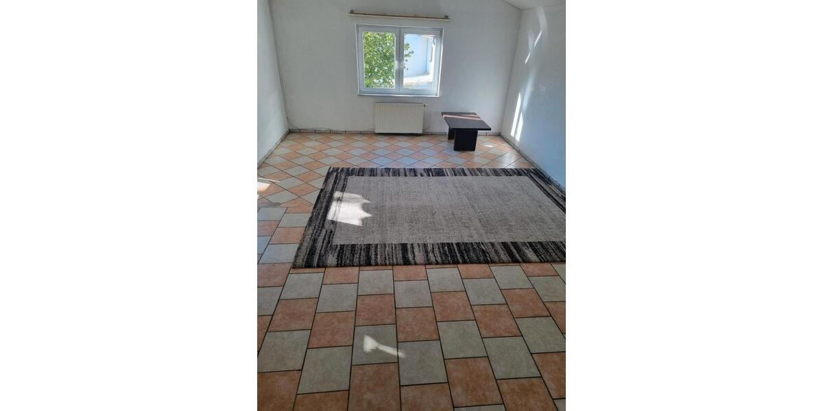 Dachgeschoßwohnung Riedstadt - 4 Zimmer, 110 m&sup2;, 1.260&euro; | Angebot:26326806