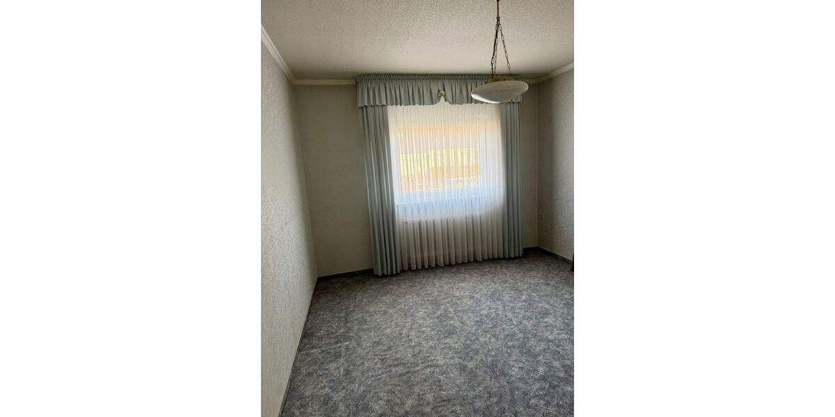 Reihenmittelhaus Ensdorf - 5 Zimmer, 130 m&sup2;, 219.000&euro; | Angebot:25657434