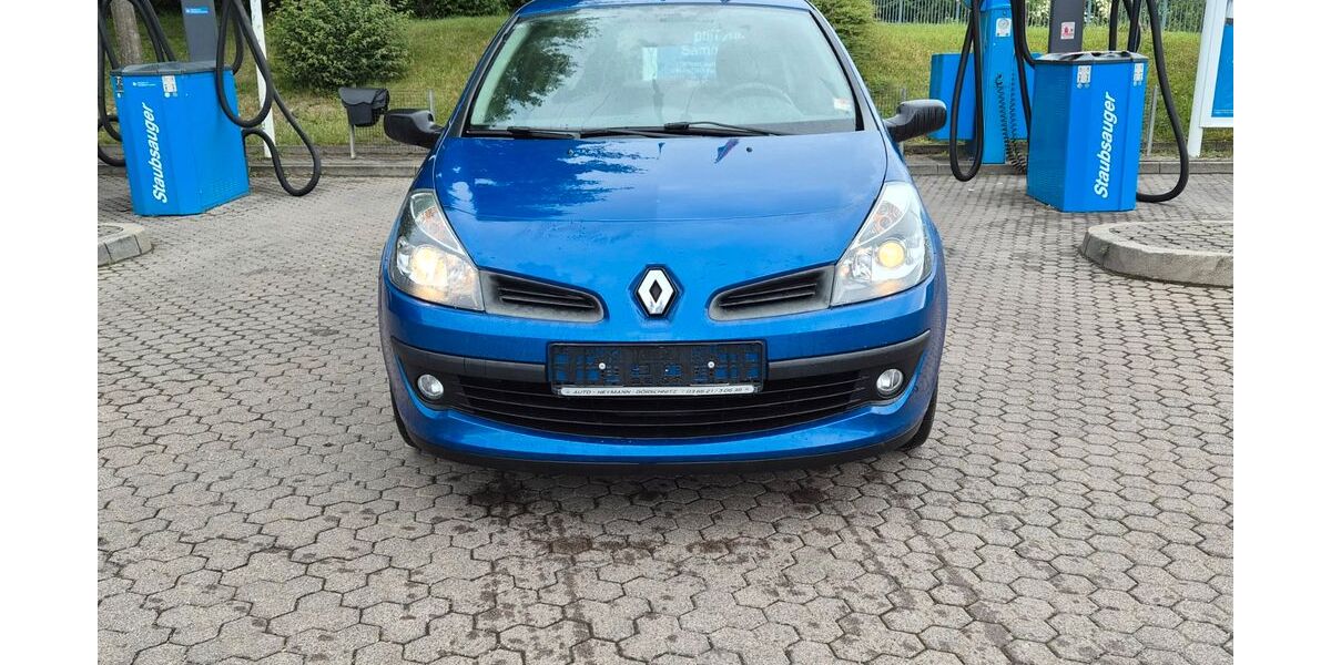 Renault Clio 70.349 km 2.499 &euro; Plauen 08527
