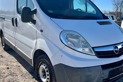 Opel Vivaro 191.384 km 2.900 &euro; Weißenfels 06667