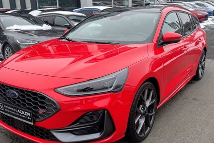 Ford Focus 17.596 km 32.690 &euro; Bad Berleburg 57319