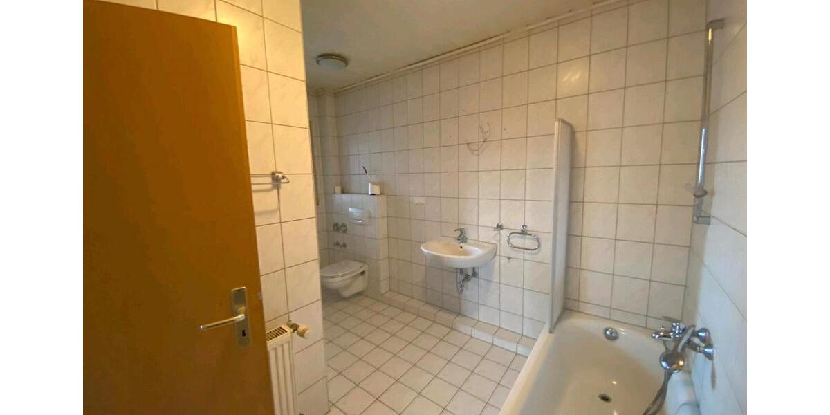 Erdgeschoßwohnung Riedstadt - 3 Zimmer, 72 m&sup2;, 1.050&euro; | Angebot:26285045