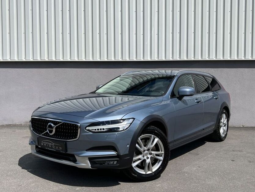 V90 Cross Country