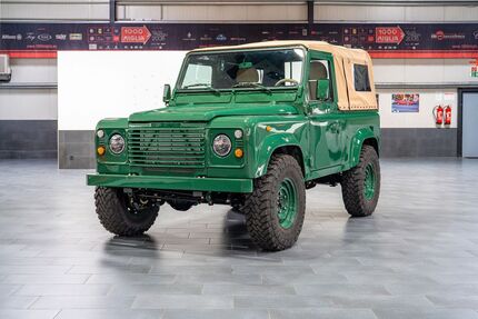 Land Rover Defender 135.053 km 89.000 &euro; Gütersloh 33332