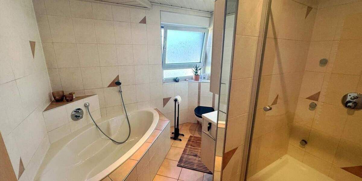 Reihenmittelhaus Obersulm Willsbach - 5 Zimmer, 121 m&sup2;, 449.000&euro; | Angebot:25682759