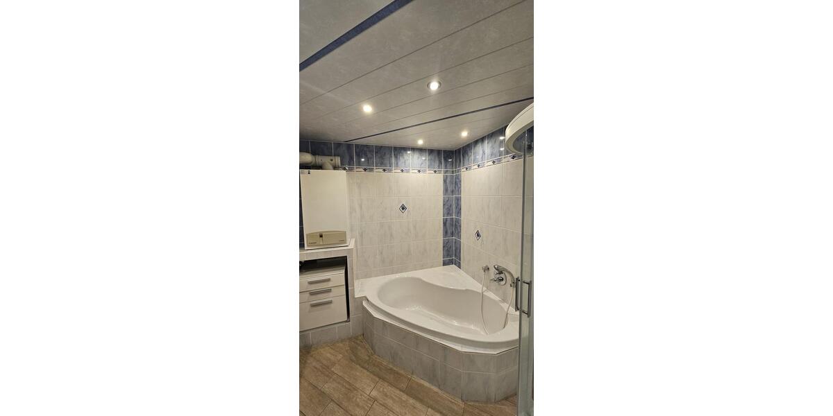 Erdgeschoßwohnung Neunkirchen - 4 Zimmer, 93 m&sup2;, 270.000&euro; | Angebot:27152852