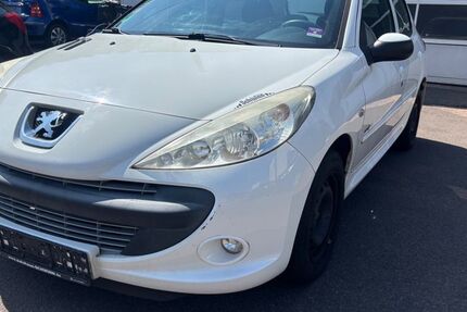 Peugeot 206 222.778 km 1.990 € Lebach 66822